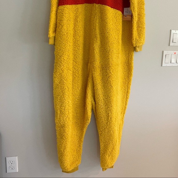 Winnie The Pooh Adult Hooded Pajama Sleepwear Full Zipper Pooh Bear NWT - Picture 3 of 8